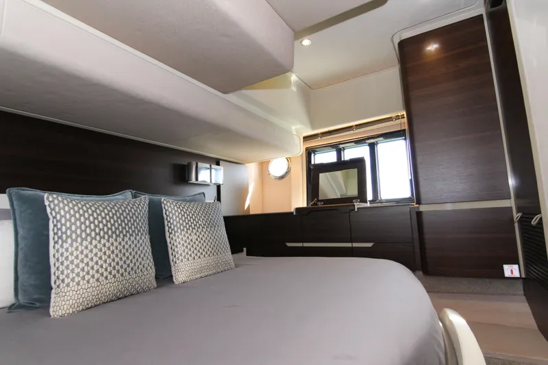 Slide: The Image of Azimut 50 2016 - 60