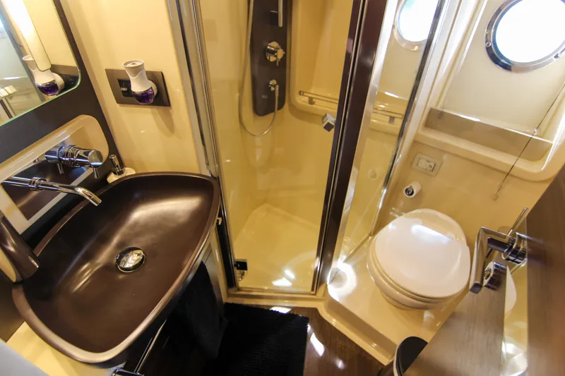 Slide: The Image of Azimut 50 2016 - 85
