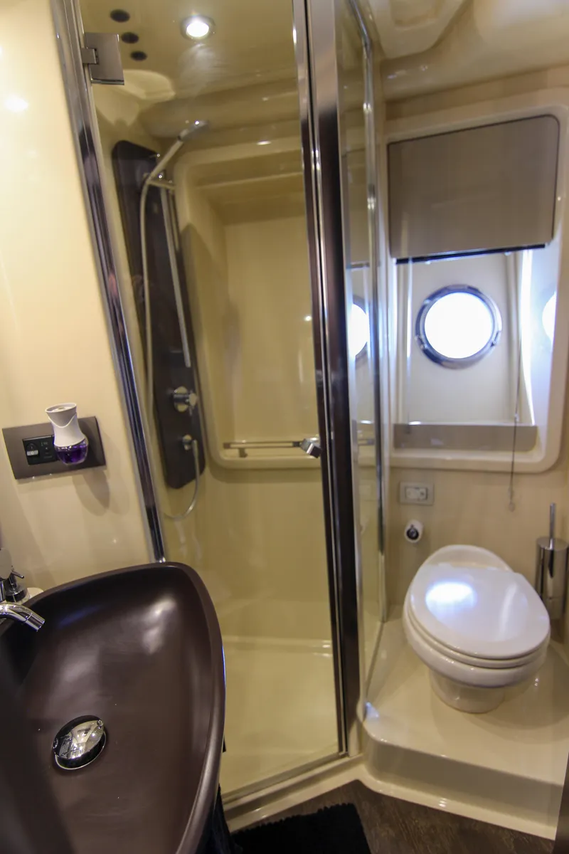 Slide: The Image of Azimut 50 2016 - 87