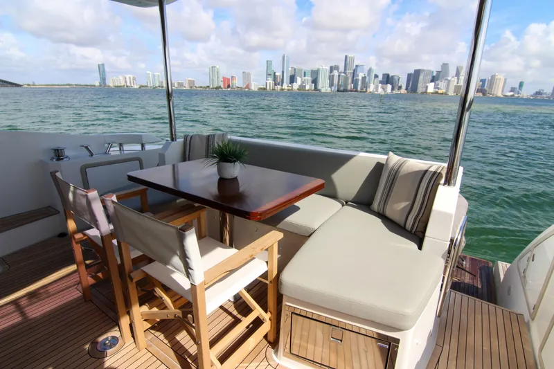 Slide: The Image of Azimut 50 2016 - 90