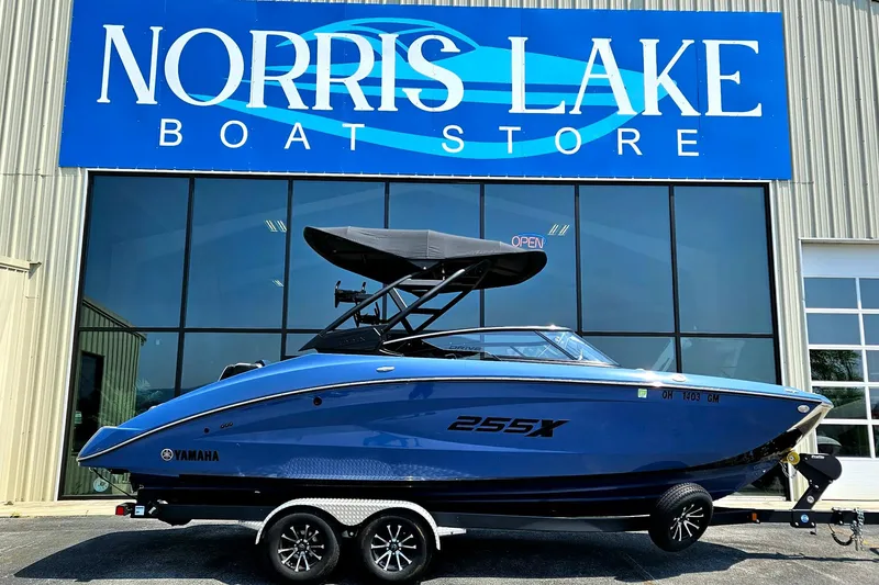 The Image of 2023 Yamaha Boats 255XD displayed at Norris Lake Boat Store. - 1