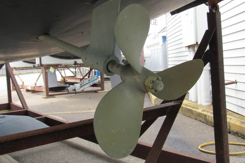 Slide: The Image of Propeller of a 1997 Catalina 28 MkII sailboat on a stand. - 3