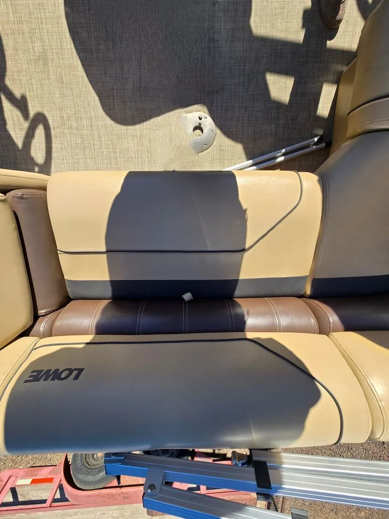 Slide: The Image of Lowe Ss 190 2018 - 15