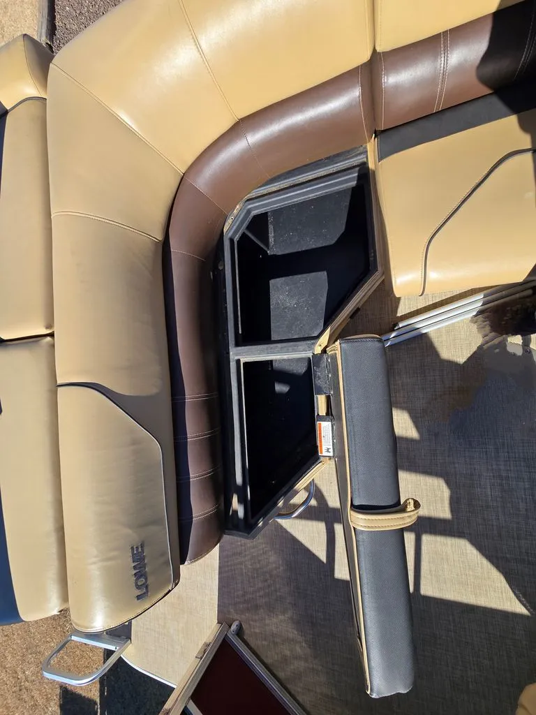 Slide: The Image of Lowe Ss 190 2018 - 16