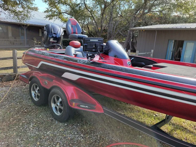 The Image of Skeeter FX 2013 - 0