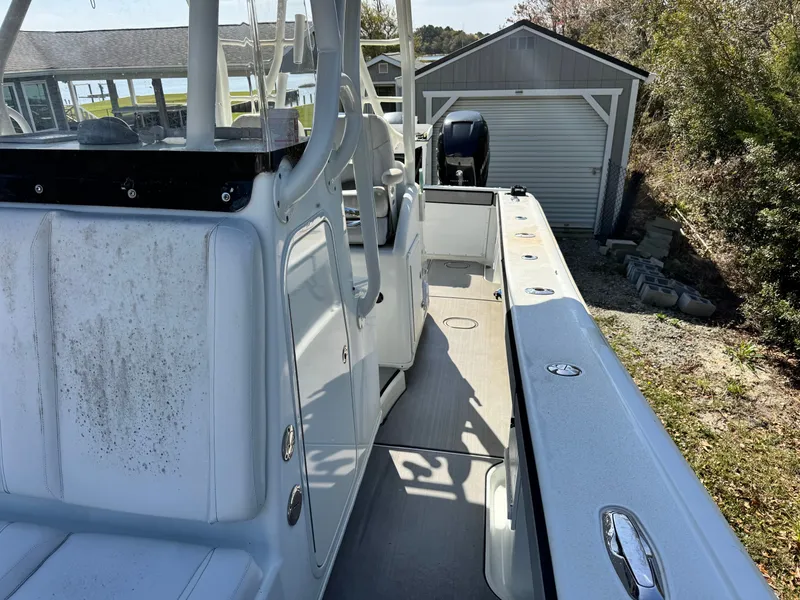 Slide: The Image of Yellowfin 36 Offshore 2009 - 15