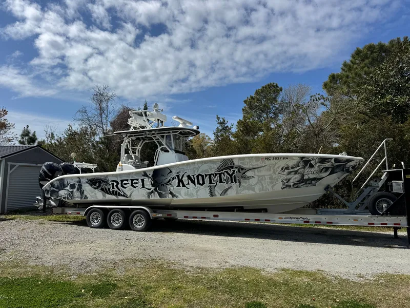 Slide: The Image of Yellowfin 36 Offshore 2009 - 2