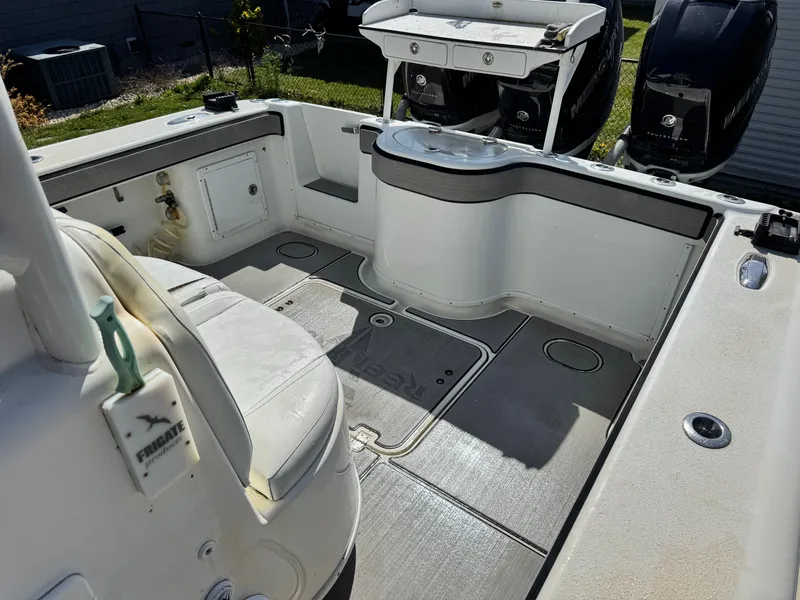 Slide: The Image of Yellowfin 36 Offshore 2009 - 24