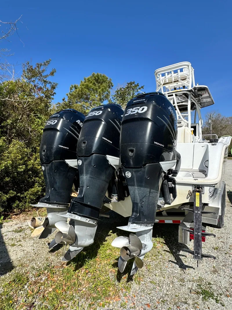 Slide: The Image of Yellowfin 36 Offshore 2009 - 7