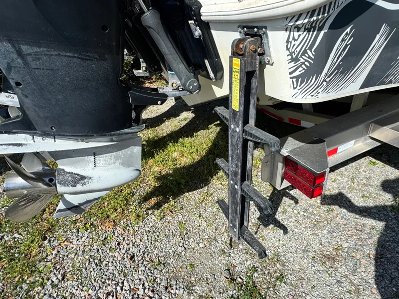 Slide: The Image of Yellowfin 36 Offshore 2009 - 9