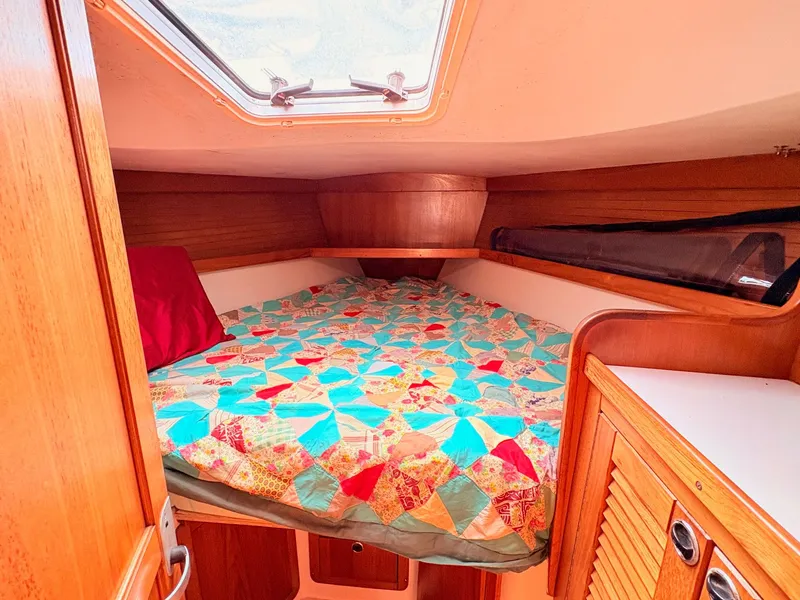Slide: The Image of Interior of a 2001 Catalina 36 Mark II yacht cabin. - 14