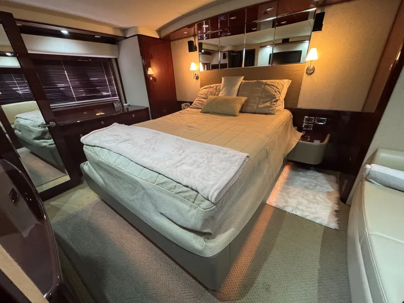 Slide: The Image of Sea Ray 60 Sundancer 2009 - 11