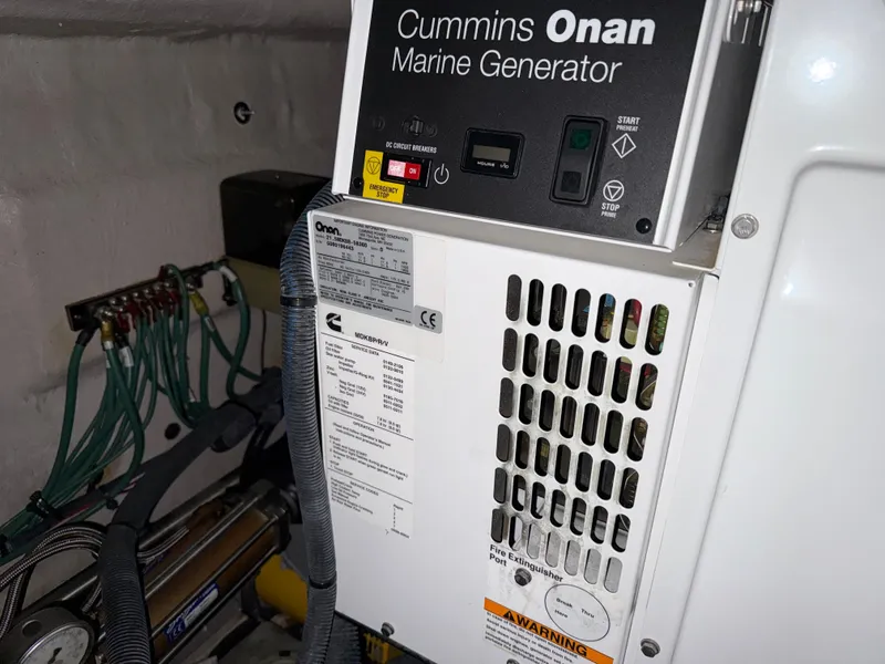 Slide: The Image of Sea Ray 60 Sundancer 2009 - 19