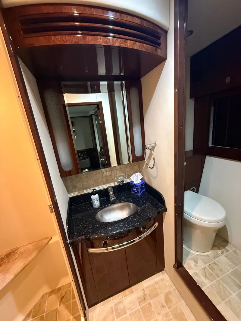 Slide: The Image of Sea Ray 60 Sundancer 2009 - 9