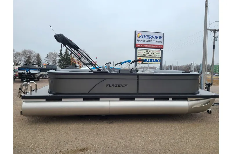 The Image of Flagship Endurance 22CU With A 115HP Suzuki Motor 2024 - 1