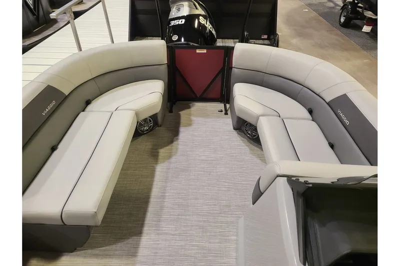 Slide: The Image of Viaggio Lago V20C 2024 - 15