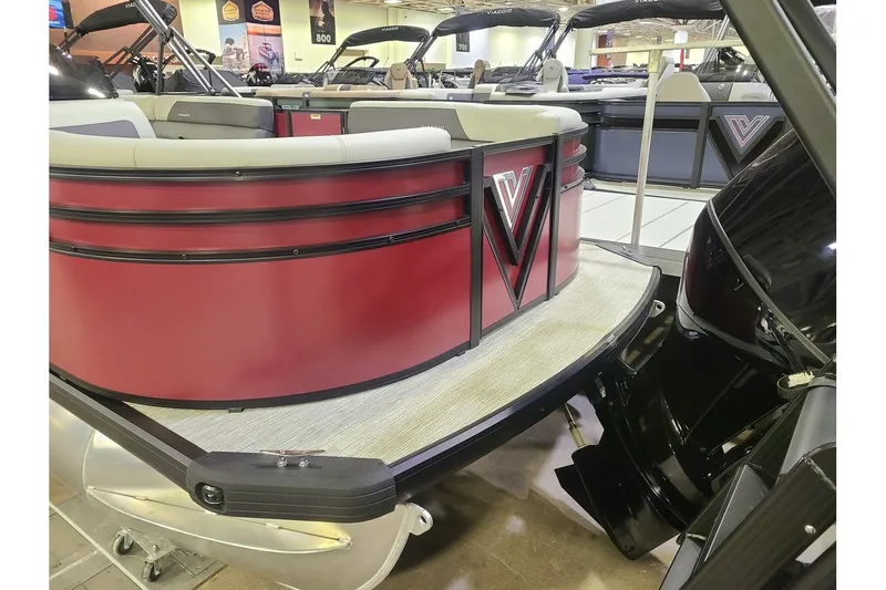 Slide: The Image of Viaggio Lago V20C 2024 - 3