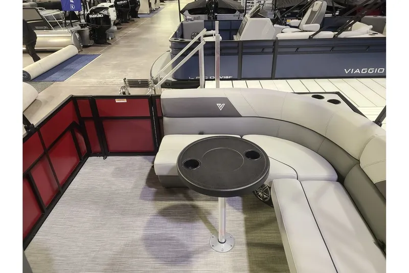 Slide: The Image of Viaggio Lago V20C 2024 - 8