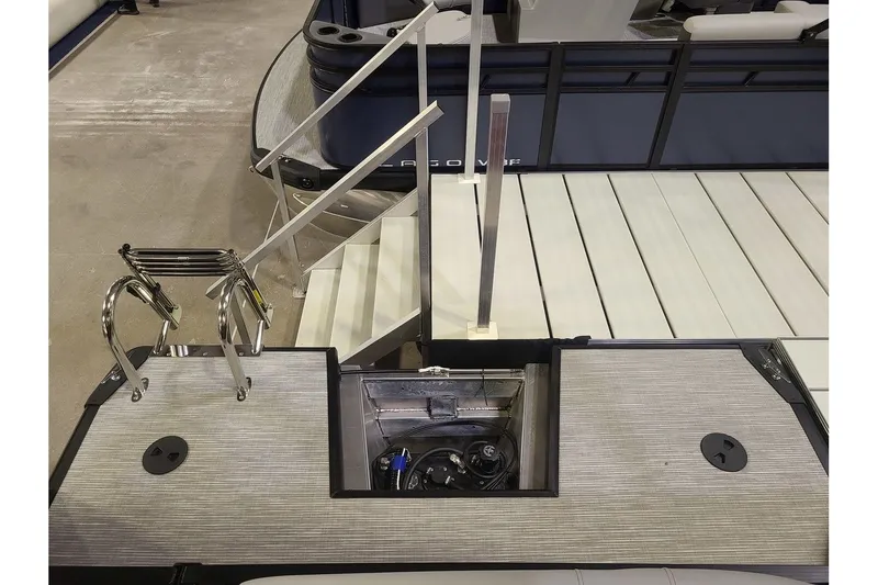 Slide: The Image of Viaggio Lago V20C 2024 - 9