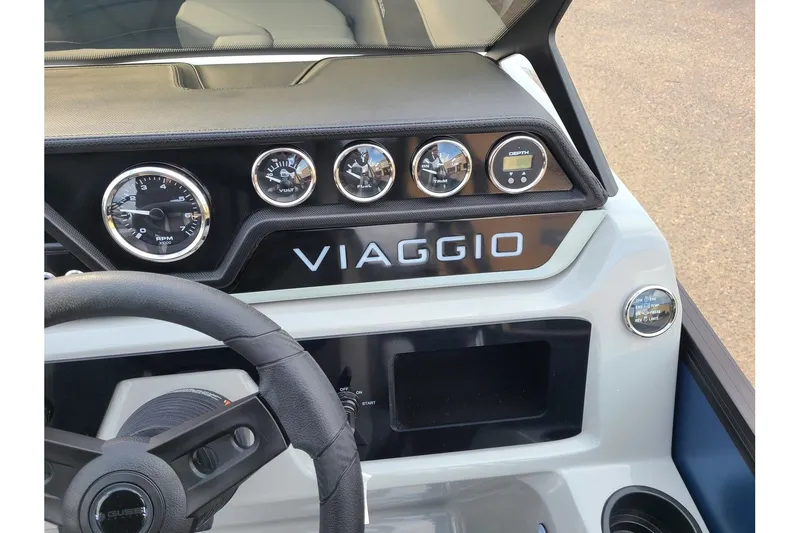 Slide: The Image of Viaggio Lago V20C 2024 - 14