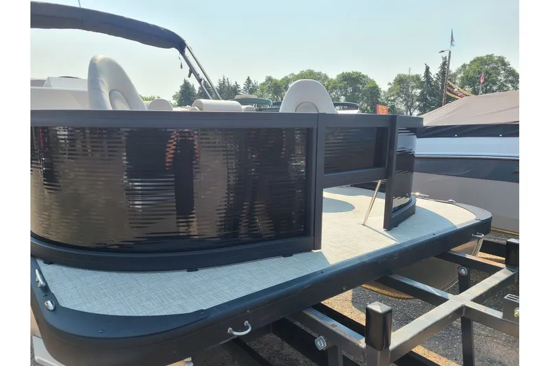 Slide: The Image of Flagship 18FC 2024 - 3