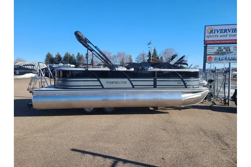 The Image of Trifecta C Series 24RF 2023 - 1