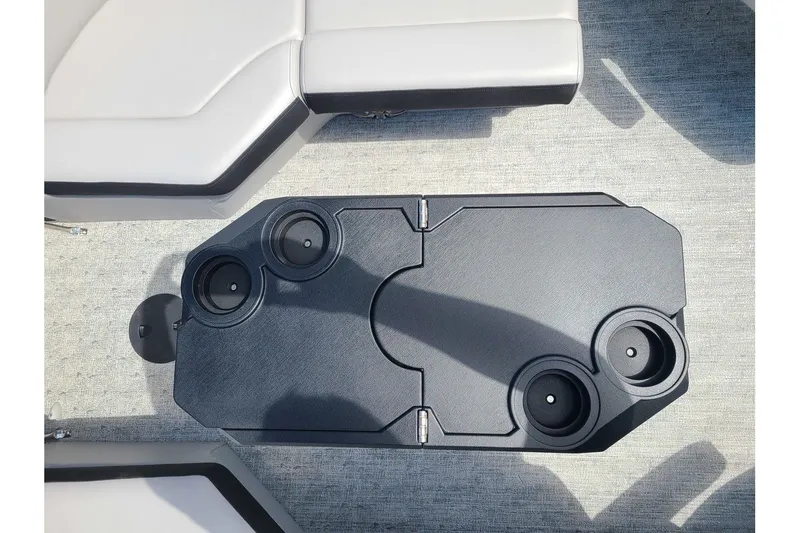 Slide: The Image of Trifecta 20RF LE With A 60HP Suzuki Motor 2024 - 19