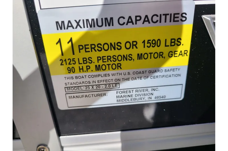 Slide: The Image of Trifecta LE Series 20C2 With A 60HP Suzuki Motor 2024 - 22