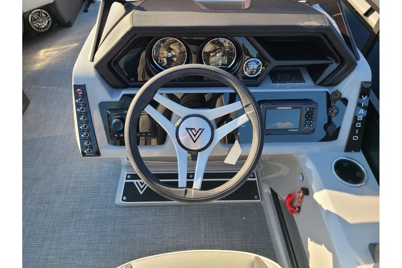 Slide: The Image of Viaggio Lago X20U 2025 - 12