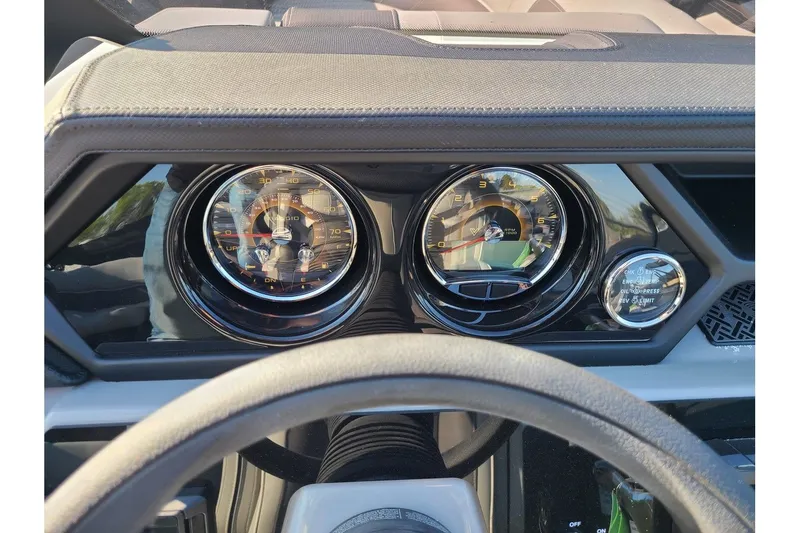 Slide: The Image of Viaggio Lago X20U 2025 - 13