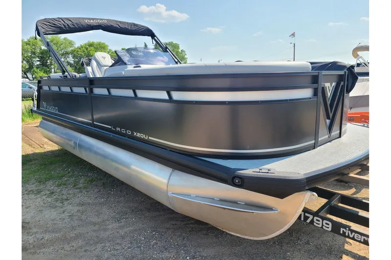 Slide: The Image of Viaggio Lago X20U 2025 - 2