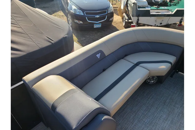 Slide: The Image of Viaggio Lago X22U 2025 - 16