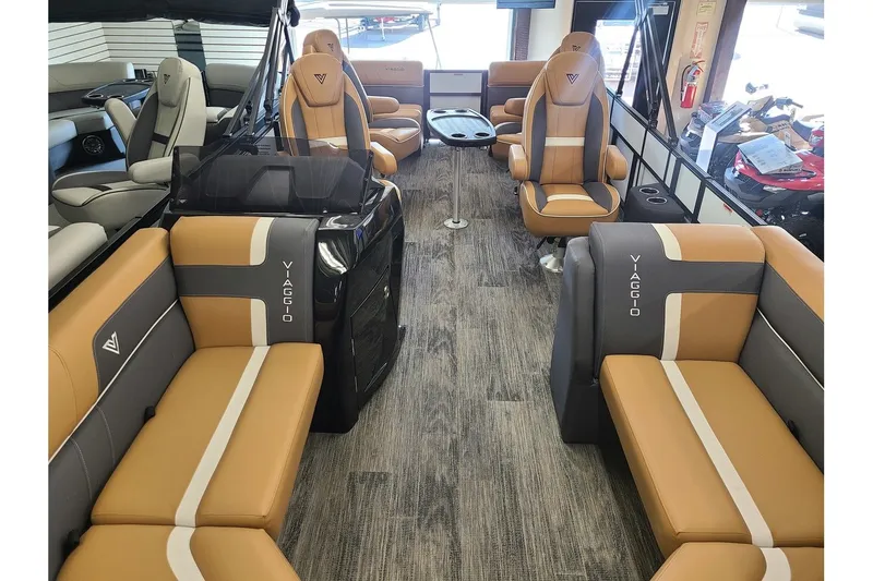 Slide: The Image of Viaggio Lago X22Q W/ Suzuki 115HP Stealth Motor 2025 - 3