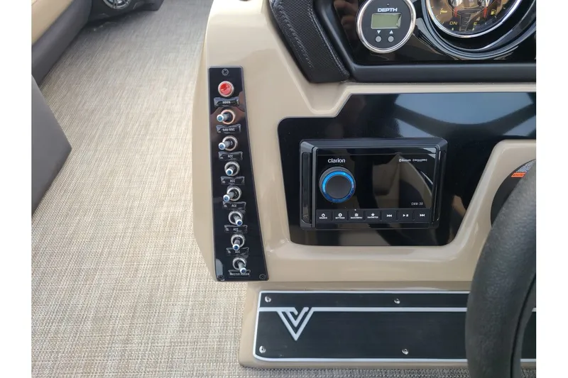 Slide: The Image of Viaggio Lago X-U 22 2025 - 16