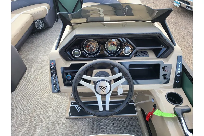 Slide: The Image of Viaggio Lago X22U 2025 - 13