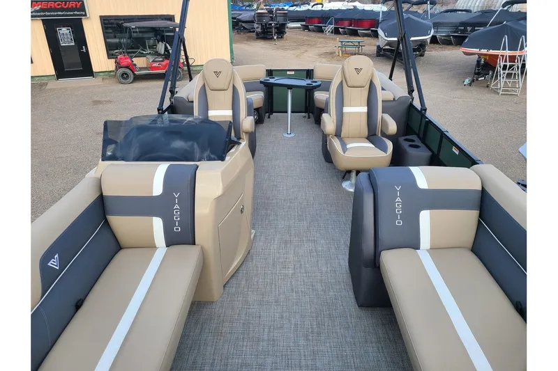 Slide: The Image of Viaggio Lago X22U 2025 - 4