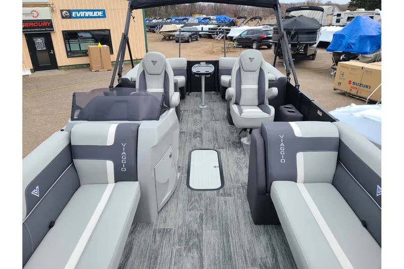 Slide: The Image of Viaggio Lago X22U Tritoon 2025 - 7