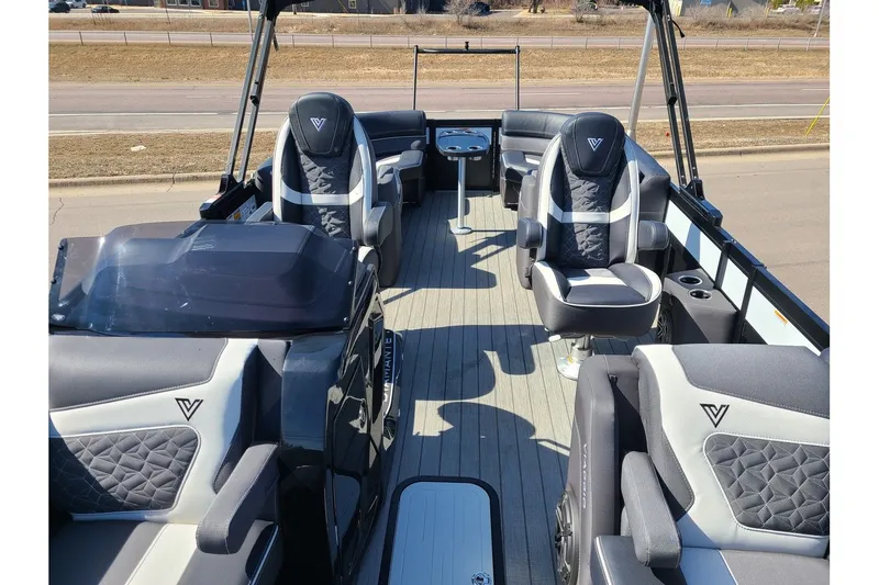 Slide: The Image of Viaggio Diamante 26U W/ Suzuki 350HP Stealth Motor & Trailer 2025 - 10