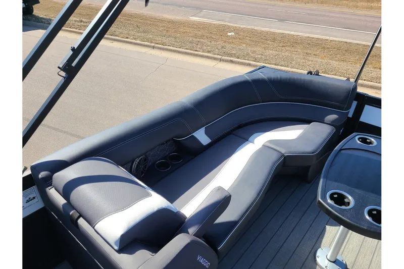 Slide: The Image of Viaggio Diamante 26U W/ Suzuki 350HP Stealth Motor & Trailer 2025 - 15