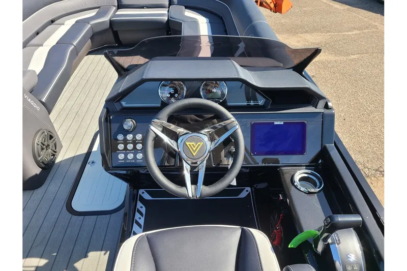 Slide: The Image of Viaggio Diamante 26U W/ Suzuki 350HP Stealth Motor & Trailer 2025 - 20