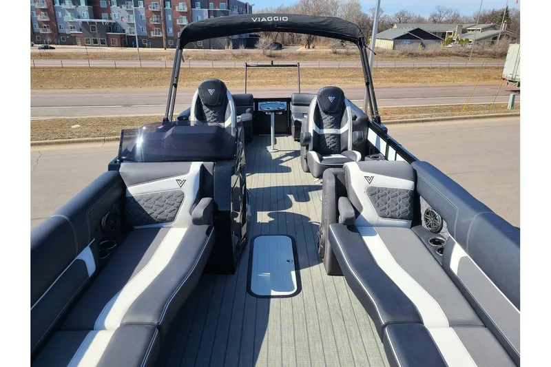 Slide: The Image of Viaggio Diamante 26U W/ Suzuki 350HP Stealth Motor & Trailer 2025 - 7