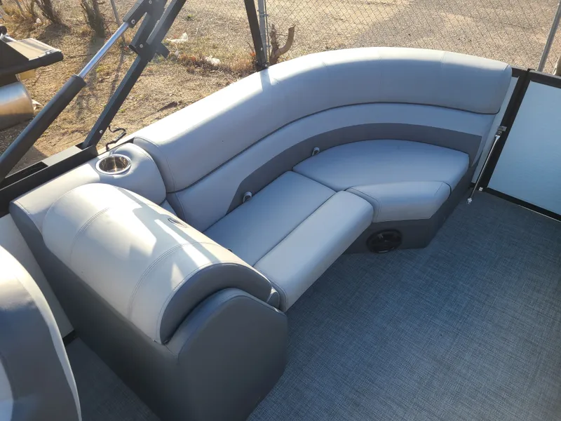 Slide: The Image of Flagship Endurance E22CU Sportoon W/ Suzuki 200HP Motor Demo Pontoon 2026 - 12