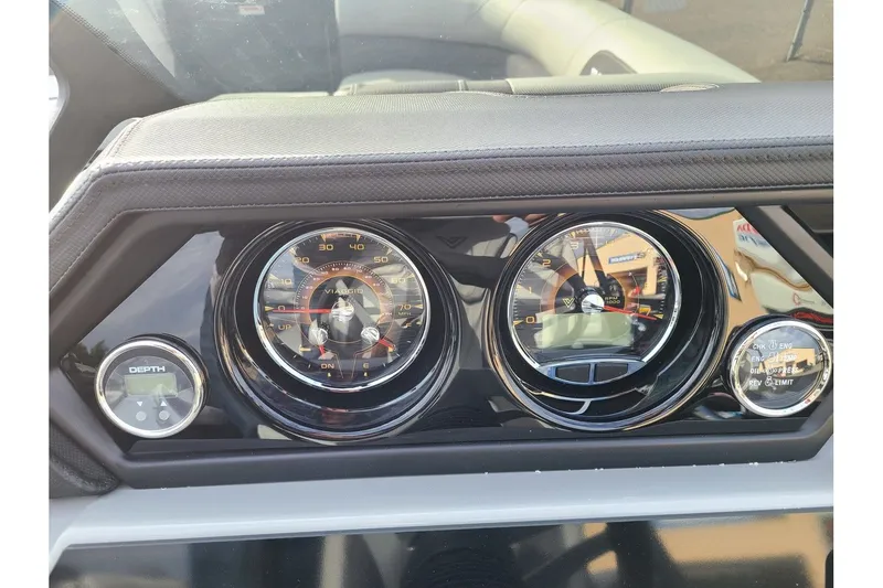 Slide: The Image of Viaggio Lago X-U 22 2025 - 15