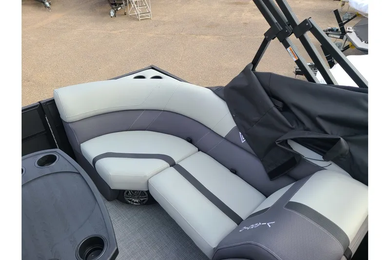 Slide: The Image of Viaggio Lago X-U 22 2025 - 9