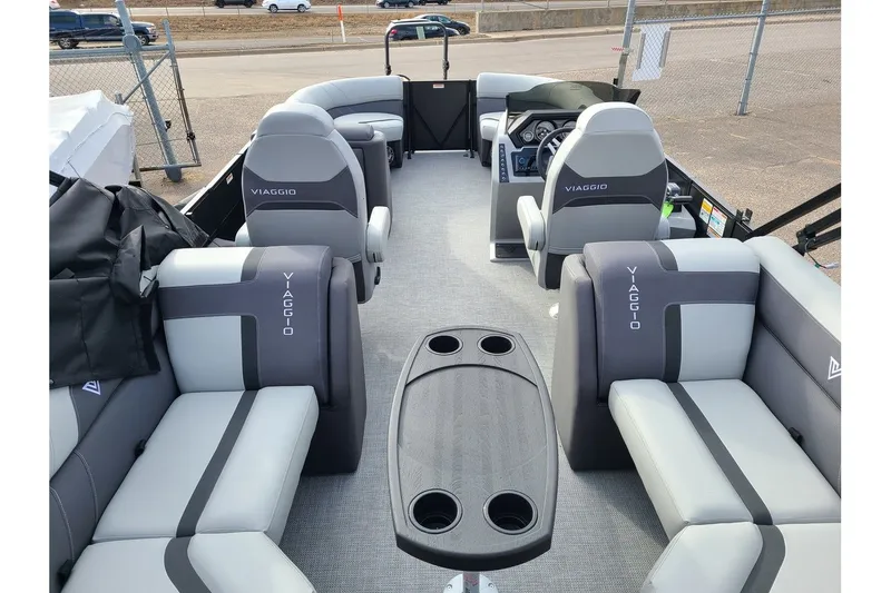 Slide: The Image of Viaggio Lago X22U 2025 - 12