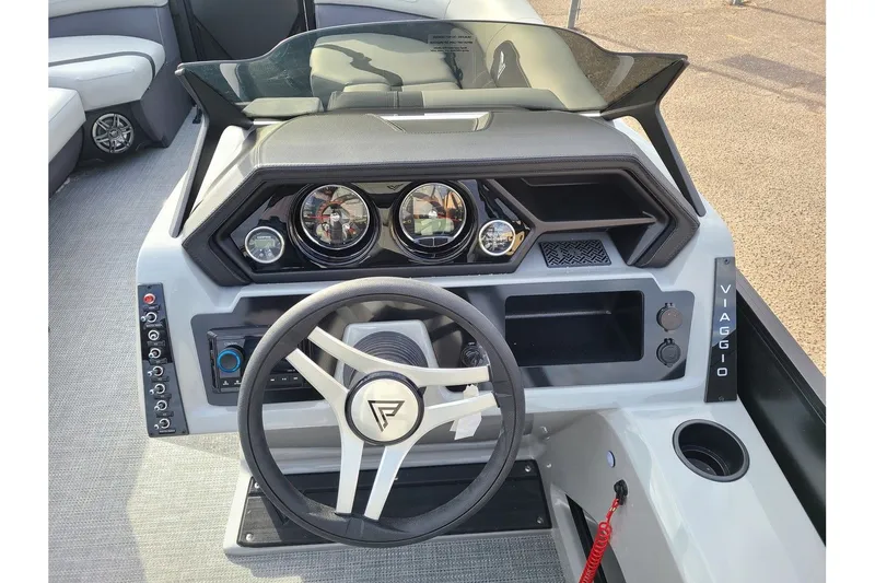 Slide: The Image of Viaggio Lago X22U 2025 - 14