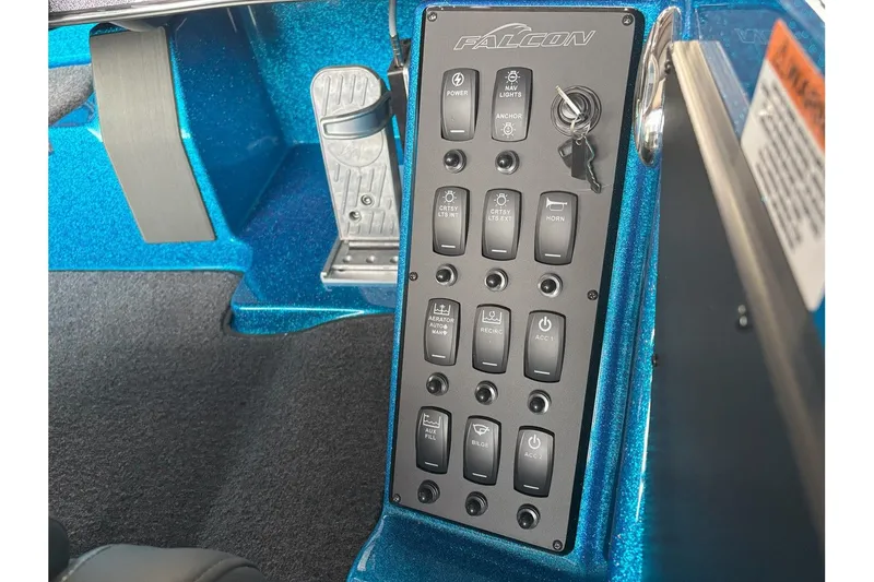 Slide: The Image of Falcon Boats F205 2026 - 15