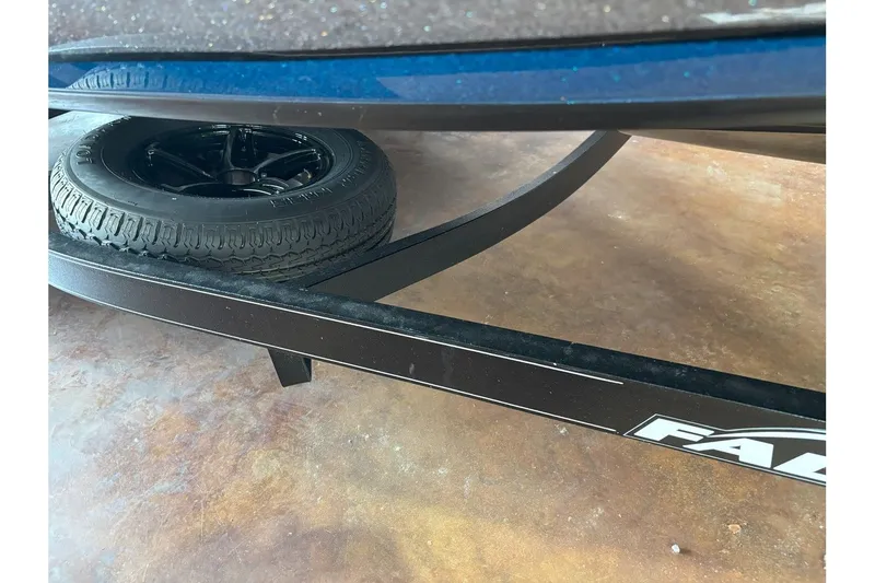 Slide: The Image of Falcon Boats F205 2026 - 18