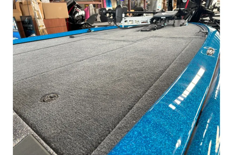 Slide: The Image of Falcon Boats F205 2026 - 5