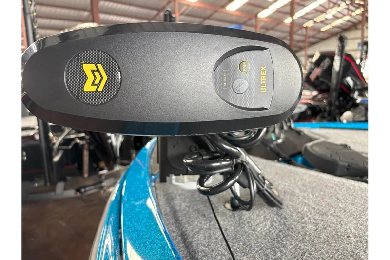 Slide: The Image of Falcon Boats F205 2026 - 8